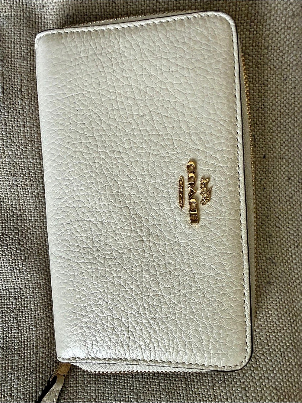 Coach Medium Corner Zip Wallet in Crossgrain Leather White & Brown